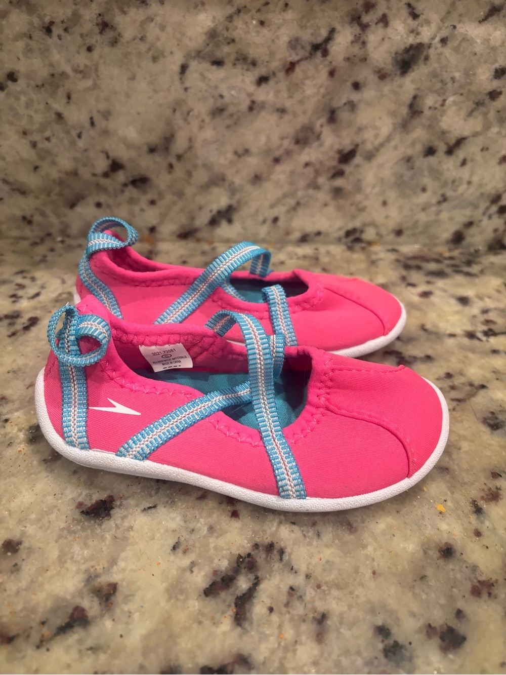 Speedo baby water shoes pink 5-6